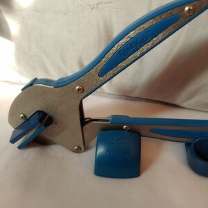 QuicKutz Heavy Duty Die-Cutting Tool pre owned